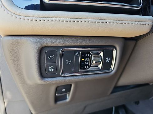 Used 2022 Lincoln Nautilus Reserve w/ Equipment Group 201A image 26