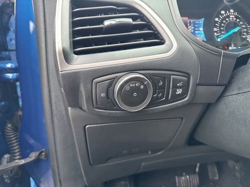 Used 2024 Ford Edge SEL w/ Convenience Package image 20