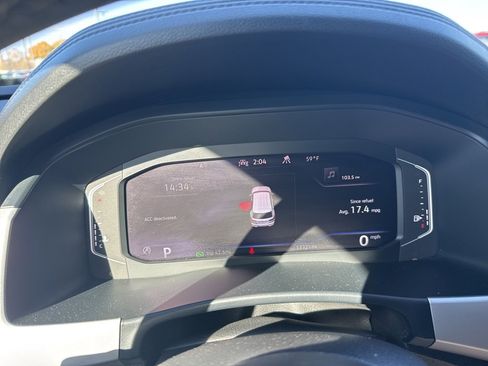 Used 2022 Volkswagen Atlas Cross Sport SE image 18