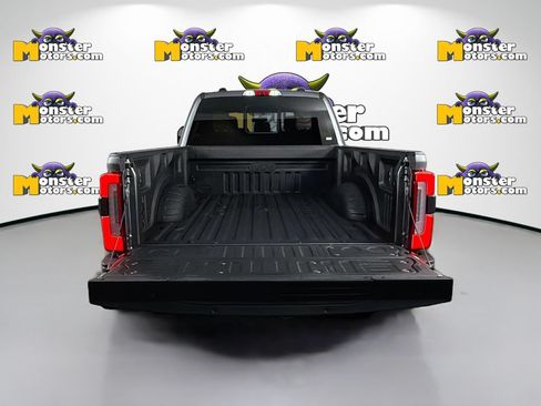 Used 2024 Ford F250 Platinum AWD/4WD image 27
