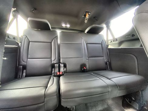 Used 2026 GMC Yukon XL Denali w/ Advanced Technology Package AWD/4WD image 36