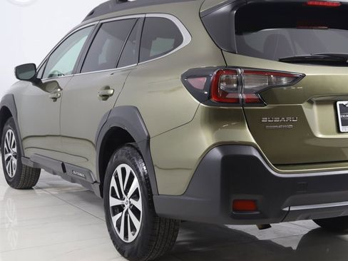 Used 2025 Subaru Outback Premium image 24