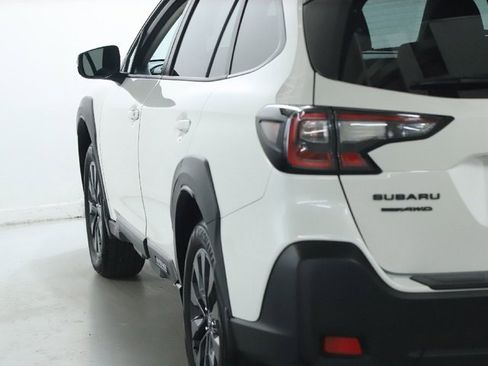 Certified 2023 Subaru Outback Onyx Edition XT image 40