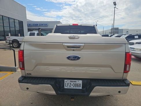 Used 2018 Ford F150 Lariat w/ Equipment Group 502A Luxury image 5