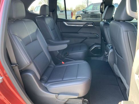 Used 2024 GMC Acadia Elevation image 53