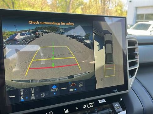 New 2026 Toyota Tundra Platinum AWD/4WD image 12