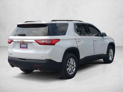 Used 2021 Chevrolet Traverse LT FWD image 5