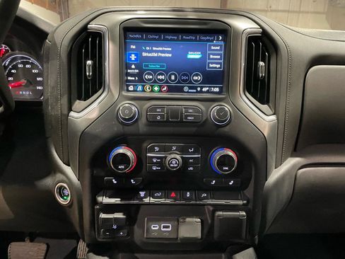 Used 2022 Chevrolet Silverado 3500 LT w/ Convenience Package image 14