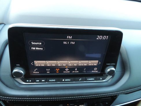 Used 2021 Nissan Rogue SL FWD image 24