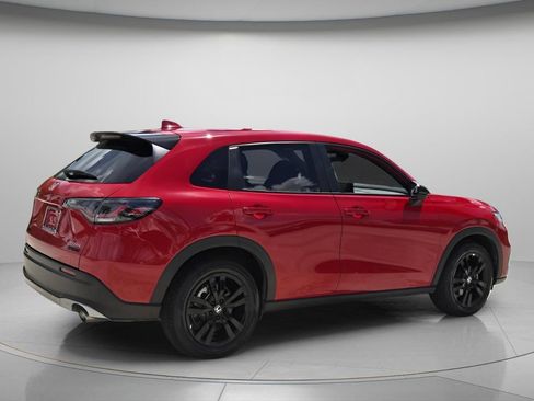 Certified 2026 Honda HR-V Sport image 7