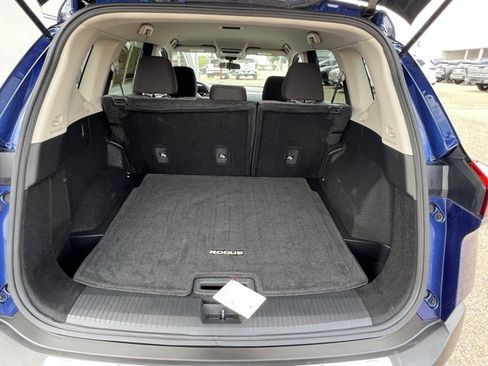 Certified 2023 Nissan Rogue SV image 25
