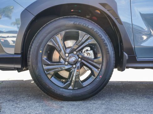 Used 2024 Subaru Crosstrek 2.0i image 8