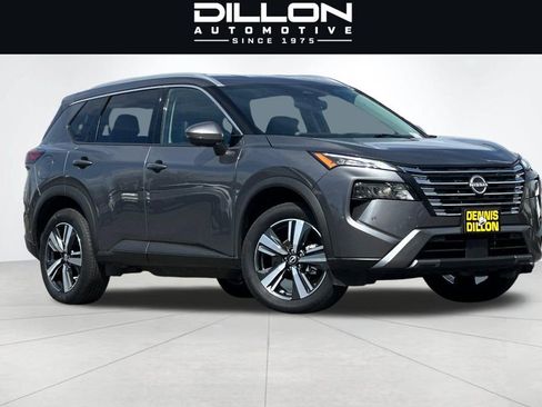 Used 2026 Nissan Rogue SL AWD/4WD image 1