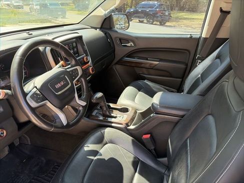 Used 2016 GMC Canyon SLT w/ Driver Alert Package image 9