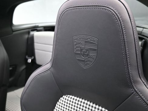 Used 2024 Porsche 911 Targa 4S image 8