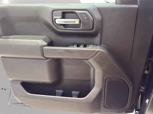 Used 2022 Chevrolet Silverado 1500 Custom AWD/4WD image 21