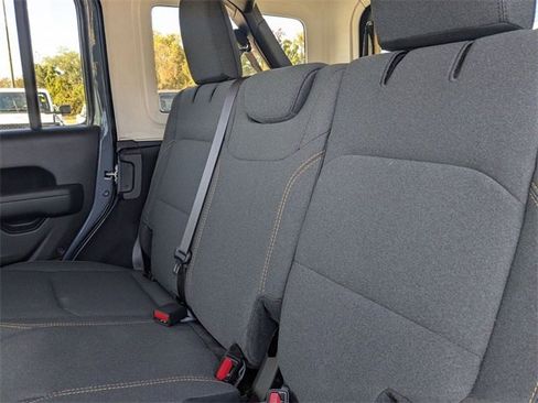 Used 2024 Jeep Wrangler Willys image 32