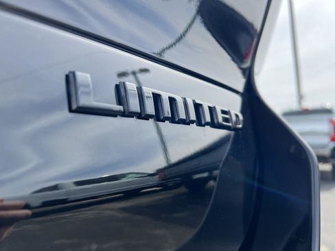 New 2025 Jeep Grand Cherokee L Limited w/ Luxury Tech Group II image 8