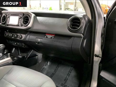 Used 2019 Toyota Tacoma SR5 image 18