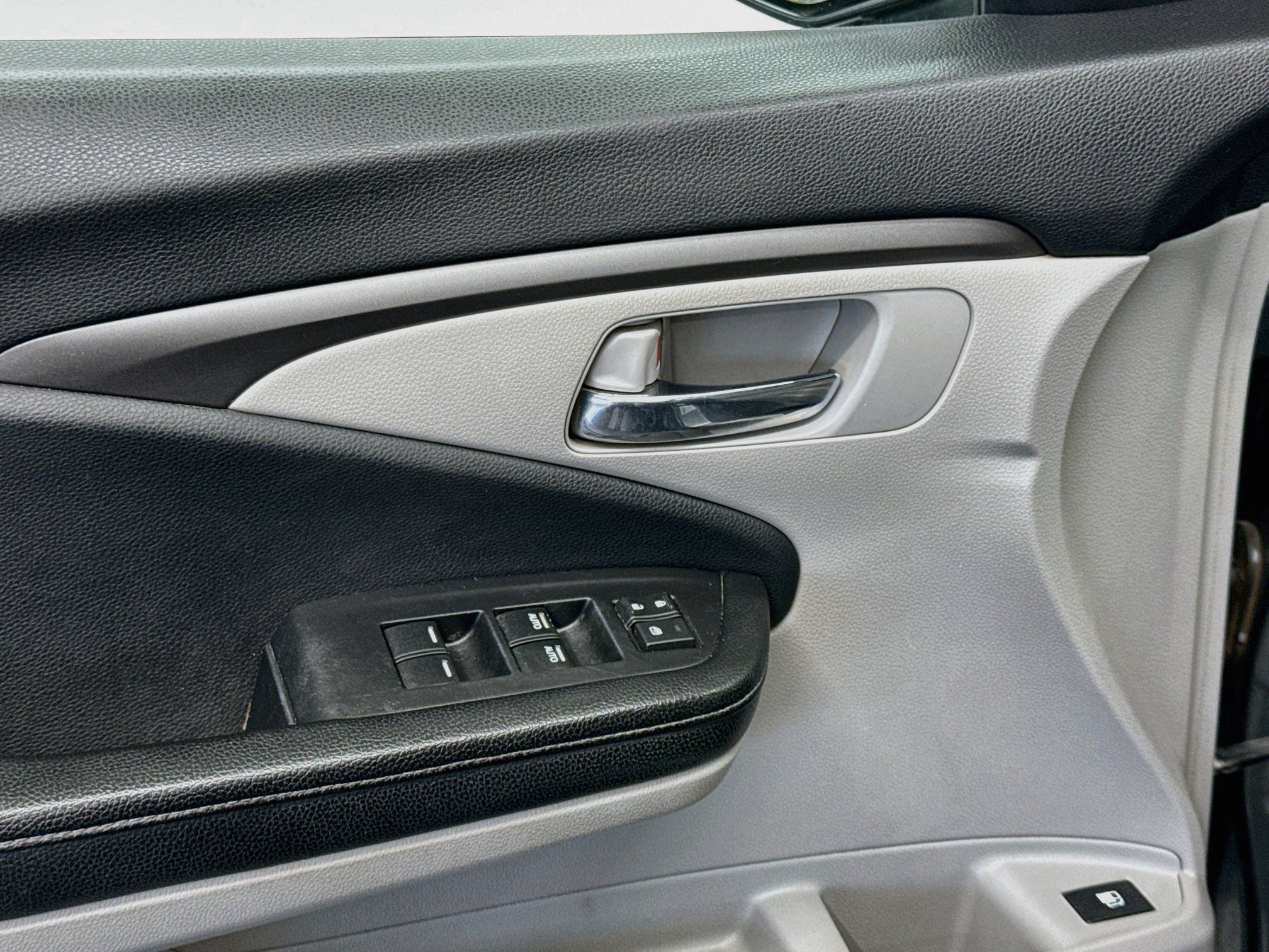 Used 2019 Honda Ridgeline RTL-T image 15