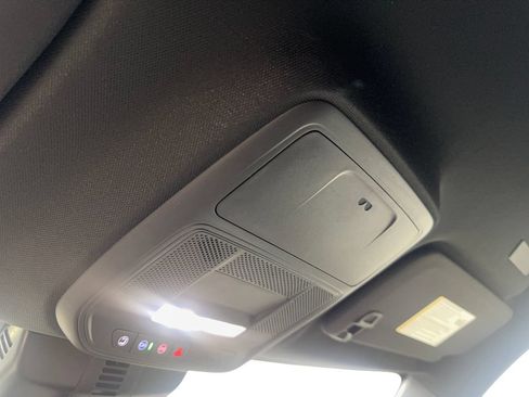 Used 2026 GMC Acadia Elevation w/ Elevation Premium Package FWD image 77
