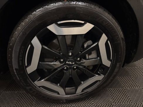 Certified 2023 Kia Telluride EX image 28