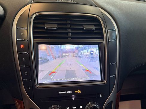 Used 2020 Lincoln Nautilus Reserve w/ Cargo Utility Package image 33