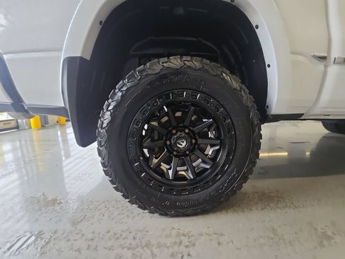 Used 2022 RAM 1500 Limited AWD/4WD image 28