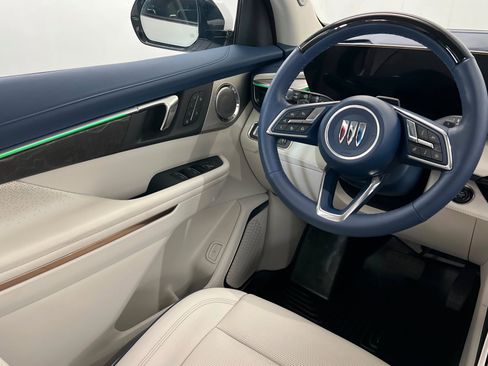Used 2025 Buick Enclave Avenir w/ Super Cruise Package AWD/4WD image 12