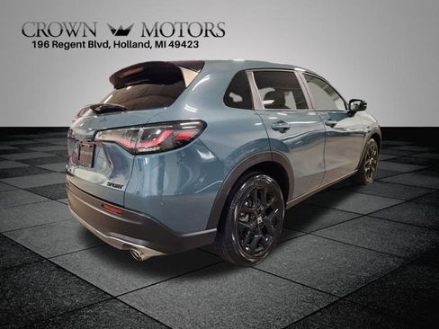 Used 2024 Honda HR-V Sport image 3