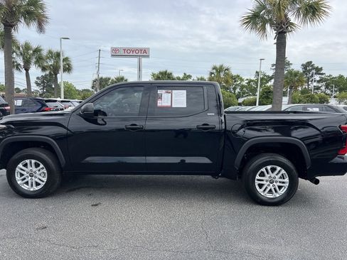 Used 2023 Toyota Tundra SR5 AWD/4WD image 7