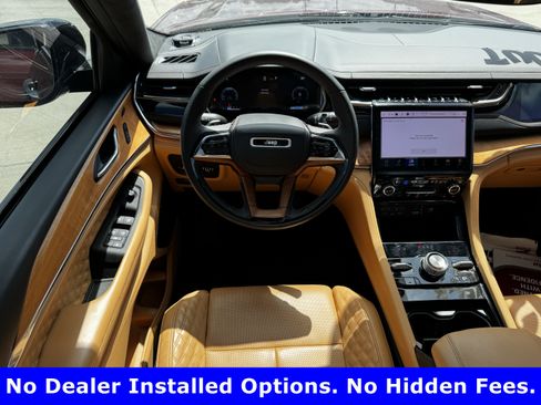 Used 2025 Jeep Grand Cherokee L Summit AWD/4WD image 11