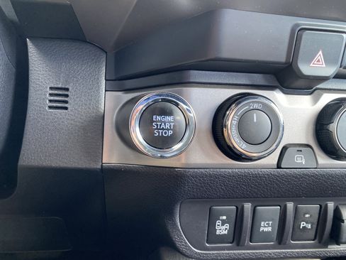 Used 2023 Toyota Tacoma Limited image 19