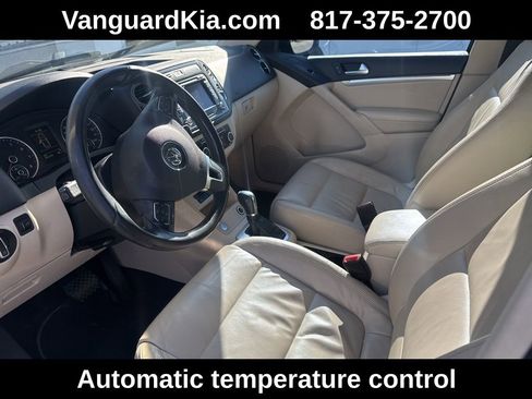 Used 2012 Volkswagen Tiguan SEL image 3