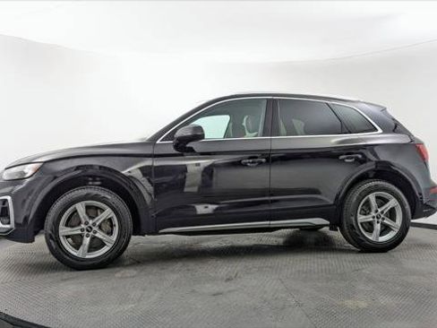 Used 2021 Audi Q5 2.0T Premium w/ Convenience Package AWD/4WD image 3