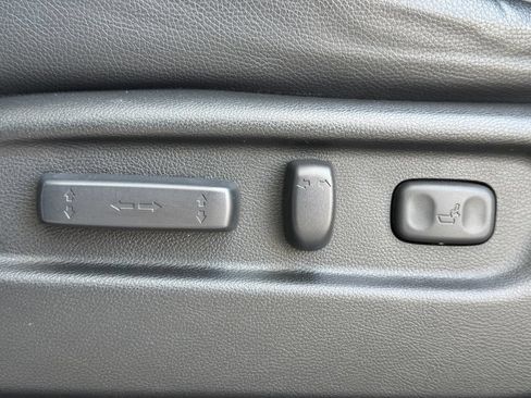 Used 2017 Honda Ridgeline RTL-T image 19