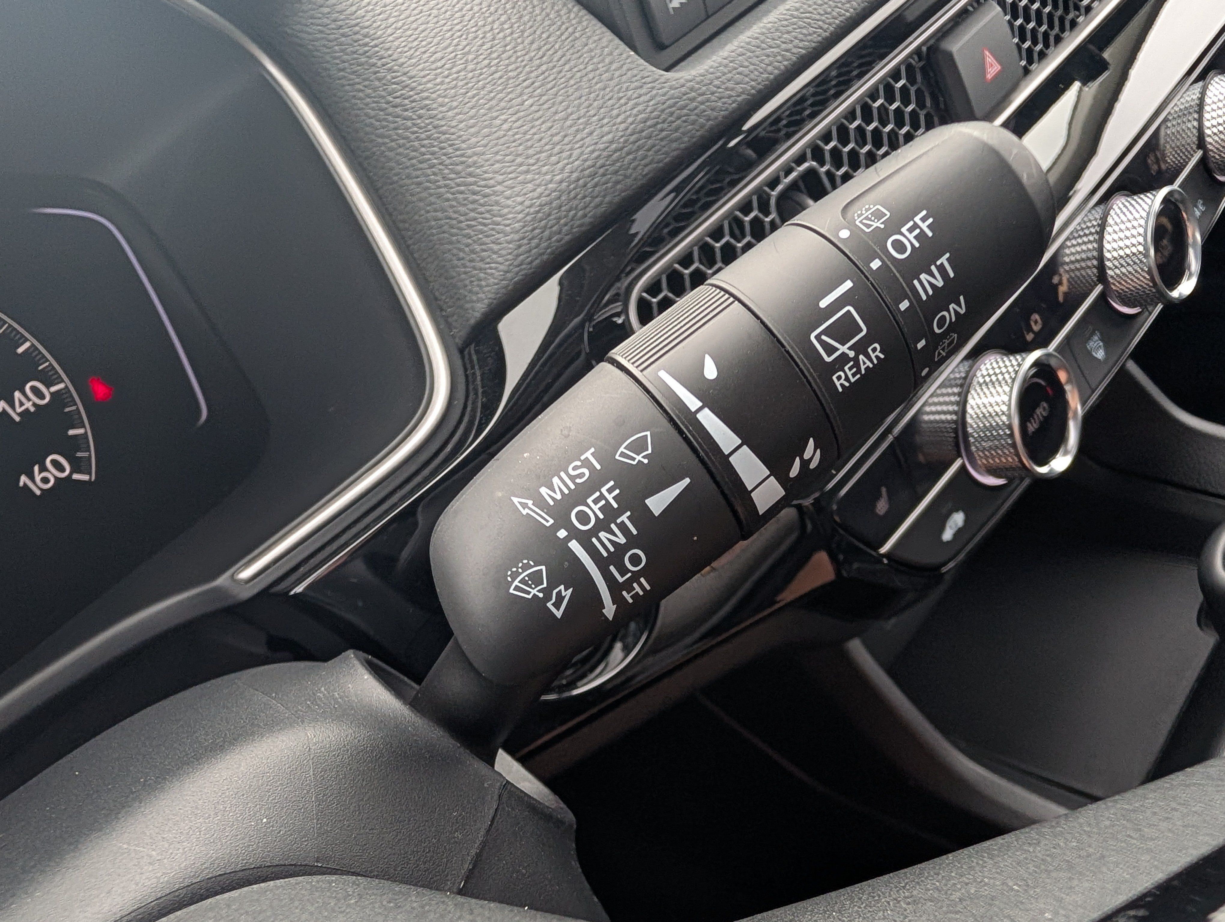 Used 2024 Honda Civic EX-L image 29