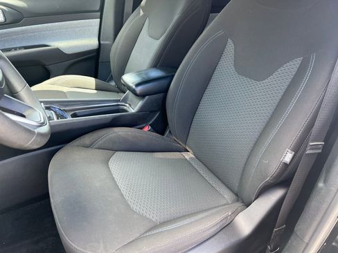Used 2023 Jeep Compass Sport AWD/4WD image 11