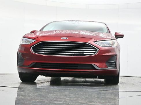 Used 2019 Ford Fusion SE FWD image 42