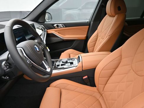 New 2026 BMW X5 xDrive50e AWD/4WD image 12