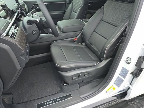 New 2025 GMC Sierra EV Denali image 19