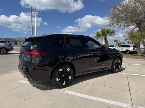 Used 2025 BMW X3 xDrive30i w/ Premium Package image 4