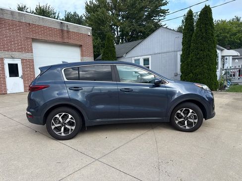 Used 2022 Kia Sportage LX FWD image 4