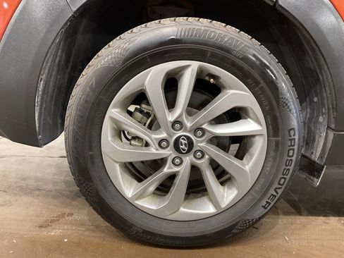 Used 2017 Hyundai Tucson SE Plus w/ Cargo Package image 16