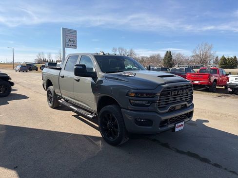 New 2026 RAM 2500 Tradesman AWD/4WD image 4