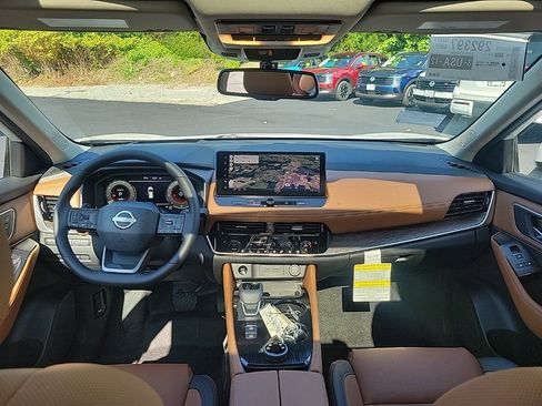 New 2026 Nissan Rogue Platinum w/ Platinum Premium Package image 12