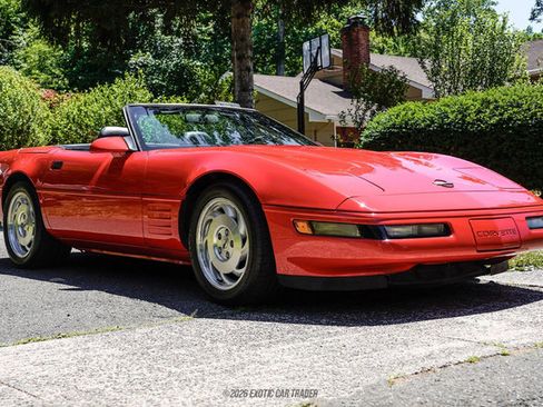 Used 1994 Chevrolet Corvette Convertible RWD image 12