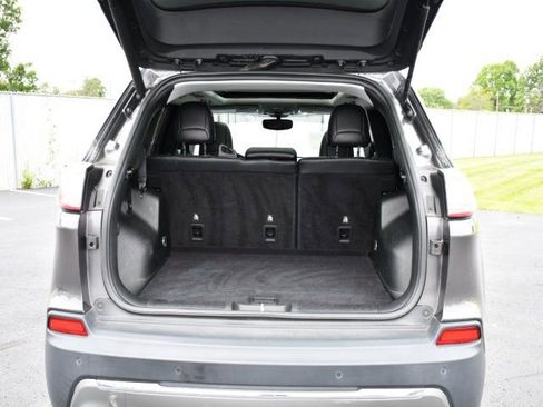 Used 2019 Jeep Cherokee Limited AWD/4WD image 32