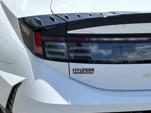 Certified 2025 Hyundai Sonata SEL AWD/4WD image 11