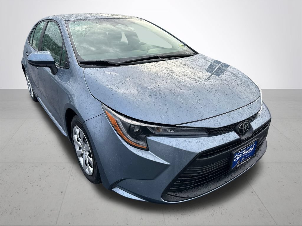 Used 2024 Toyota Corolla LE FWD image 5